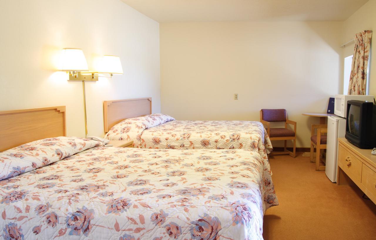 Country Inn Motel Dove Creek Exterior photo