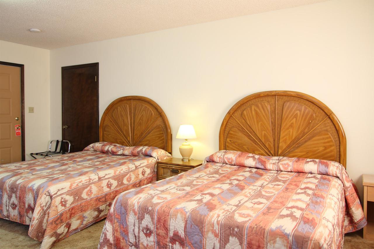 Country Inn Motel Dove Creek Exterior photo